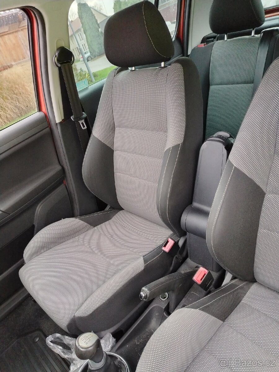 Škoda Fabia 2 1.4 63kw - 10