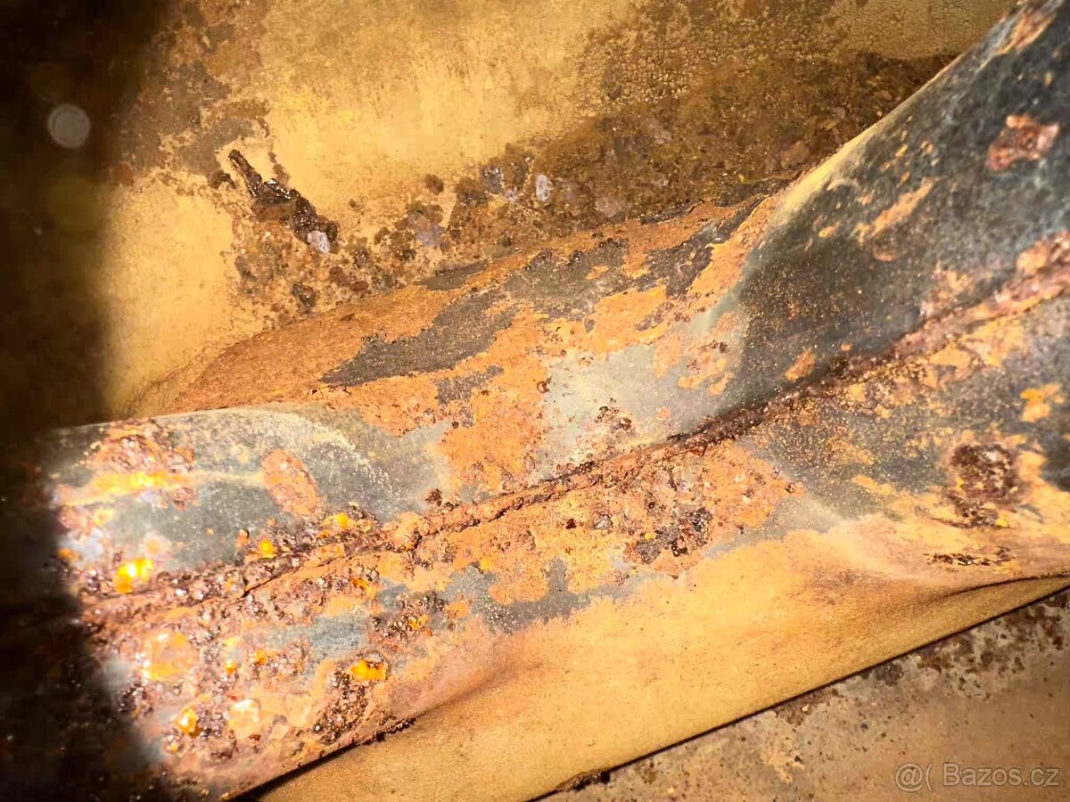 Predám nádrž JAWA 250/353 350/354 KYVACKA s otvor ampérmetr - 10