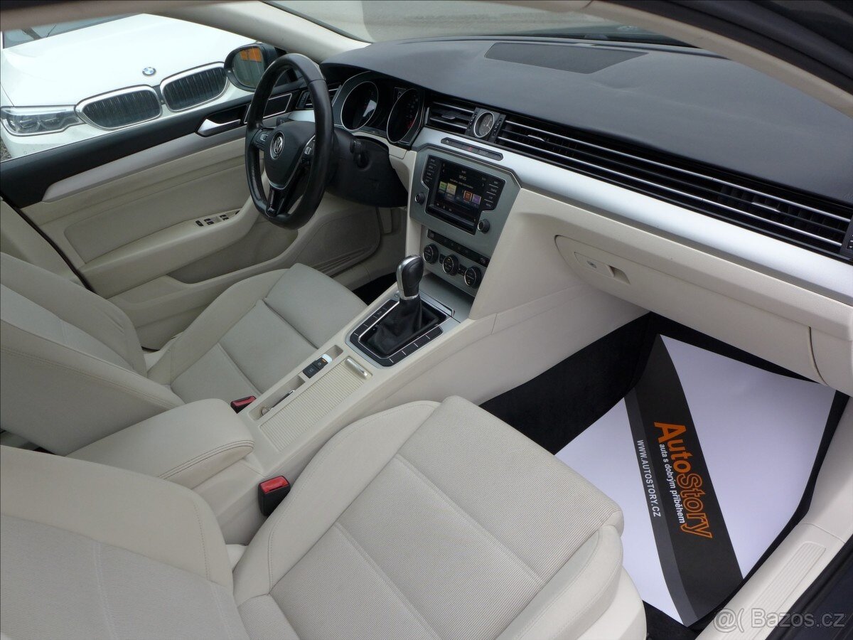 Volkswagen Passat 1,6 TDI COMFORTLINE, NAVI - 10