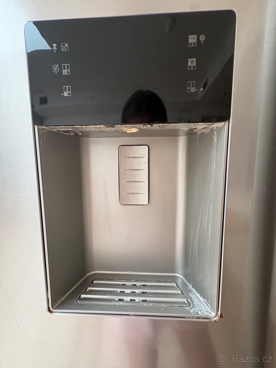 Americká lednice BEKO 17-100445-06 - 10