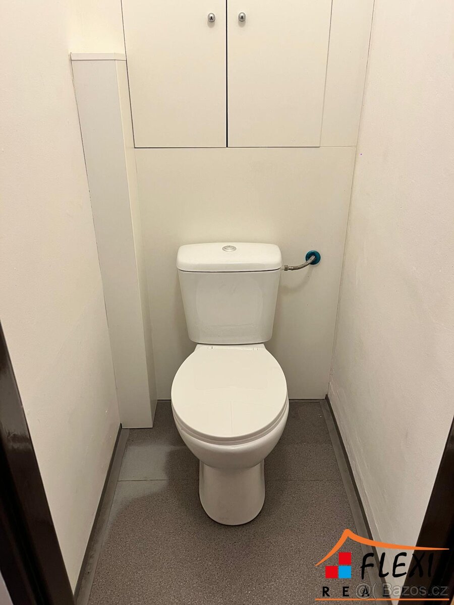 Pronájem bytu 2+1 s balkónem, 50 m², ul. Mitušova, Ostrava - - 10