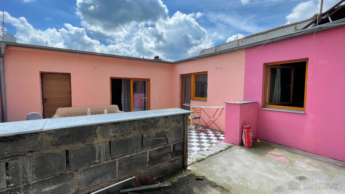 Činžovní dům s 6 byty - Slaný centrum, nová okna a střecha - 10