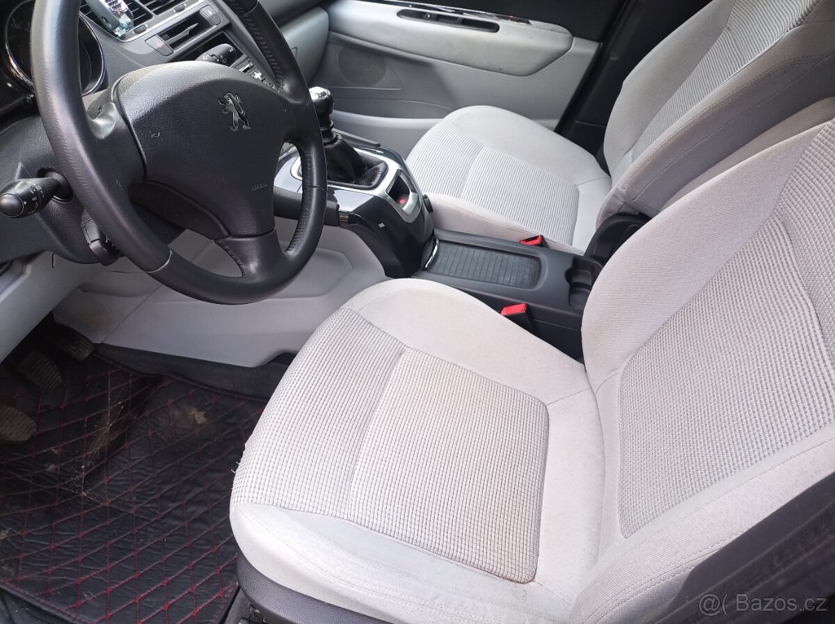 Prodám Peugeot 5008 1,6 HDI. R.v.1012 - 10