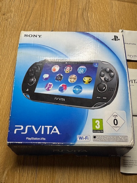 SONY PS VITA - 10