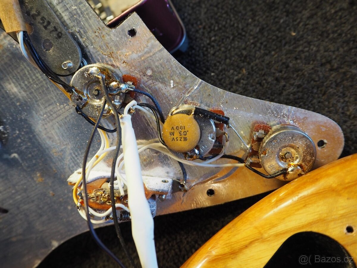 Fender Stratocaster hardtail ,USA 1979 s kufrom - 10