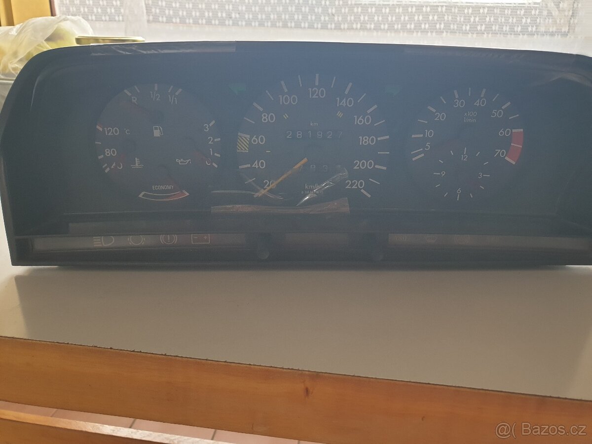 Mercedes w201 lz dveře s okny,zadní vyhřívané okno 1800kč - 10