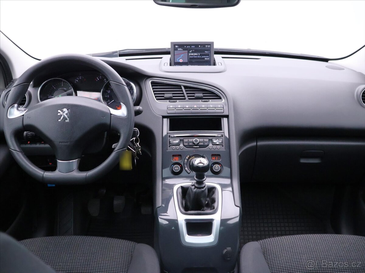 Peugeot 5008 1,6 BlueHDi 88kW Allure CZ (2016) - 10