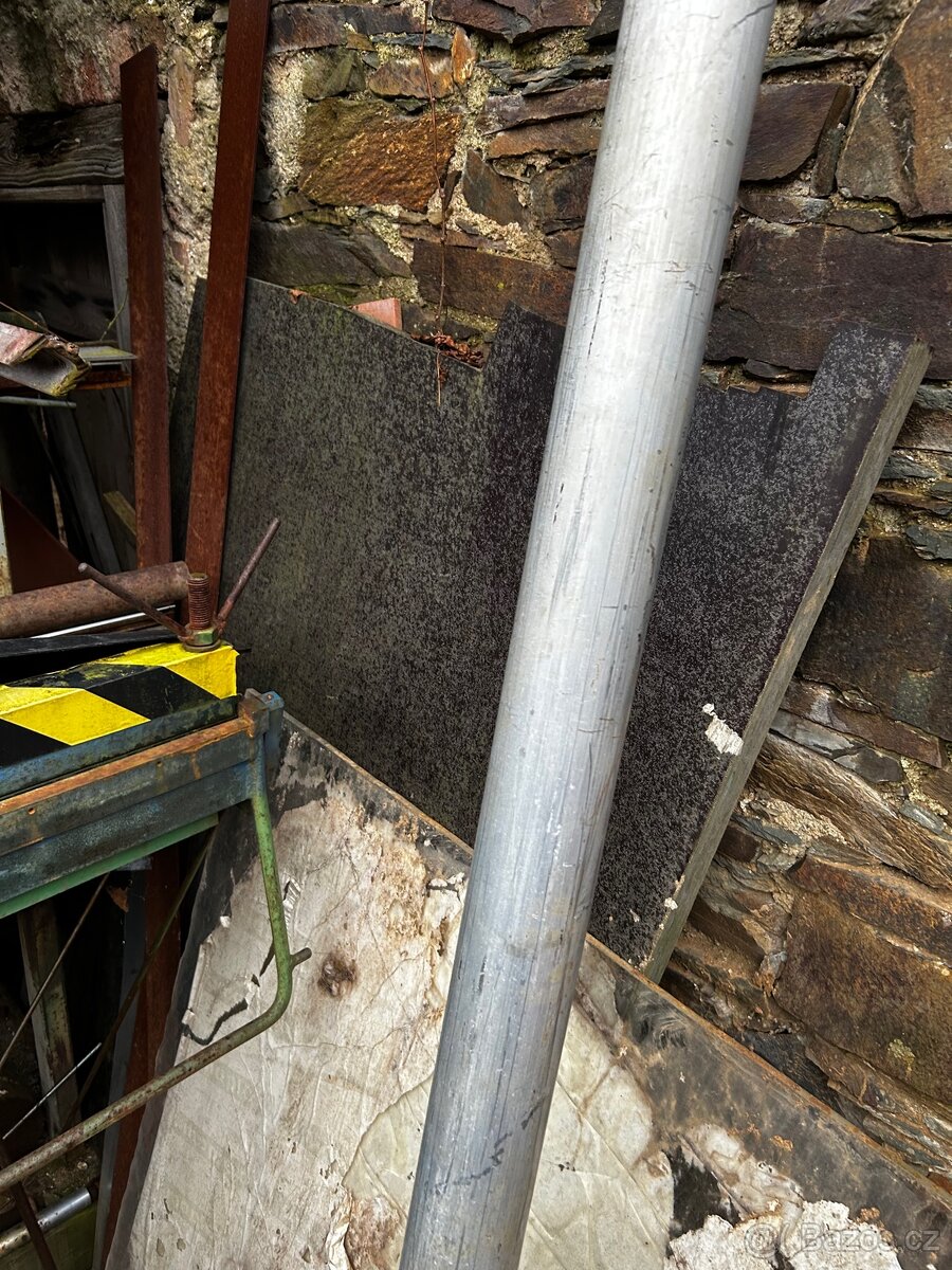 Nářadí a materiál - 10