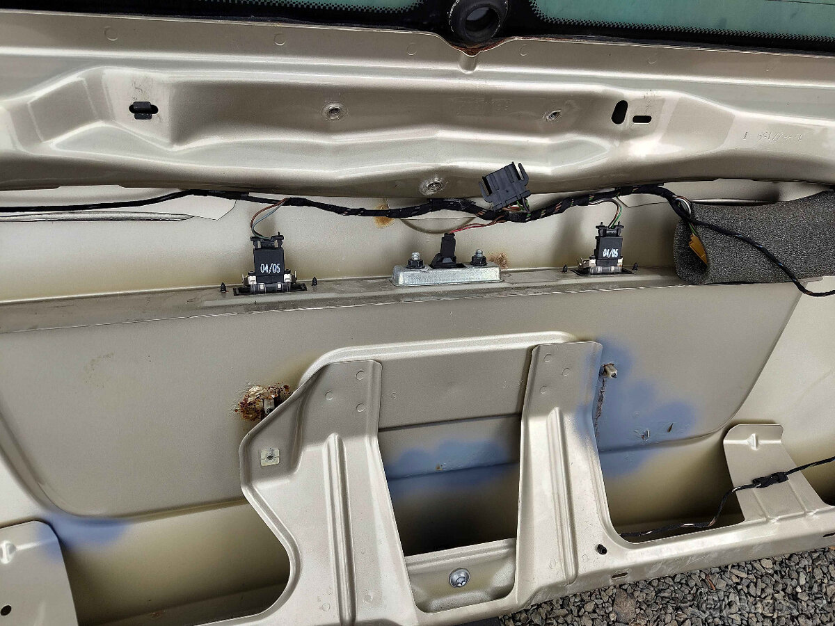 Karosářské díly Škoda Octavia II, 2 kombi 9201 - 10