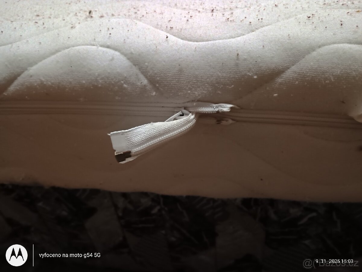 Letiště. Manželská postel. Ložnice. - 10