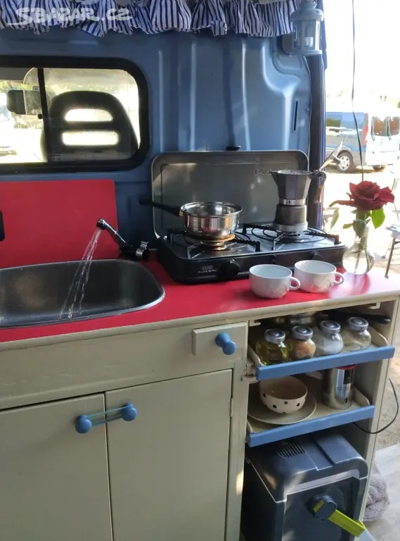 Obytná dodávka Peugeot boxer 2013 - 10