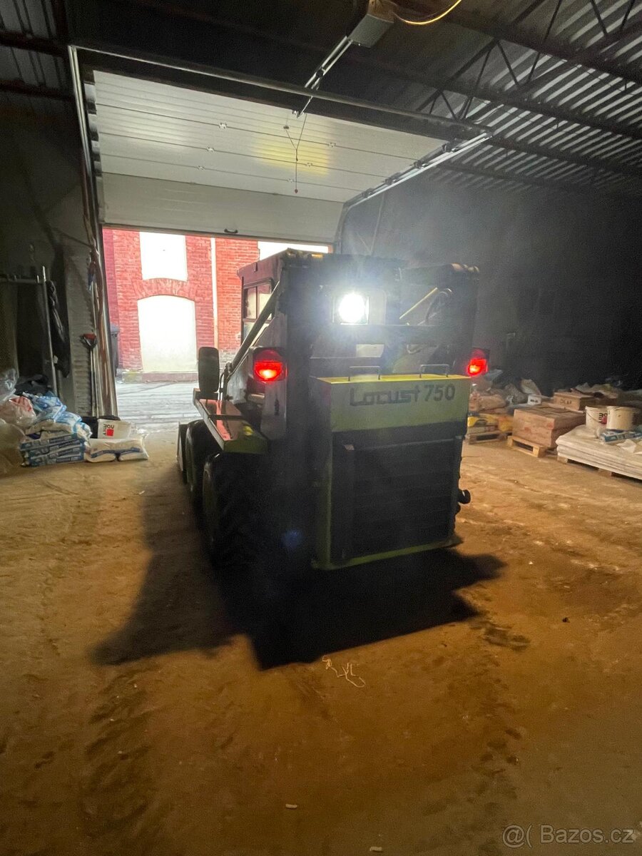 Locust 750 - 10
