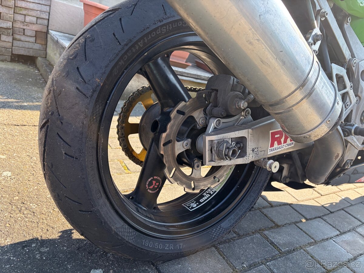 Kawasaki Zx7r - 10