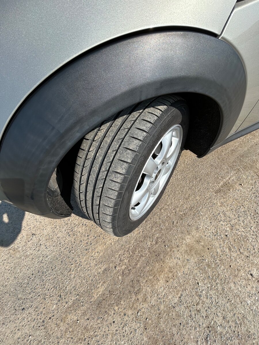 Prodám MINI One 1.4 70kW - 10