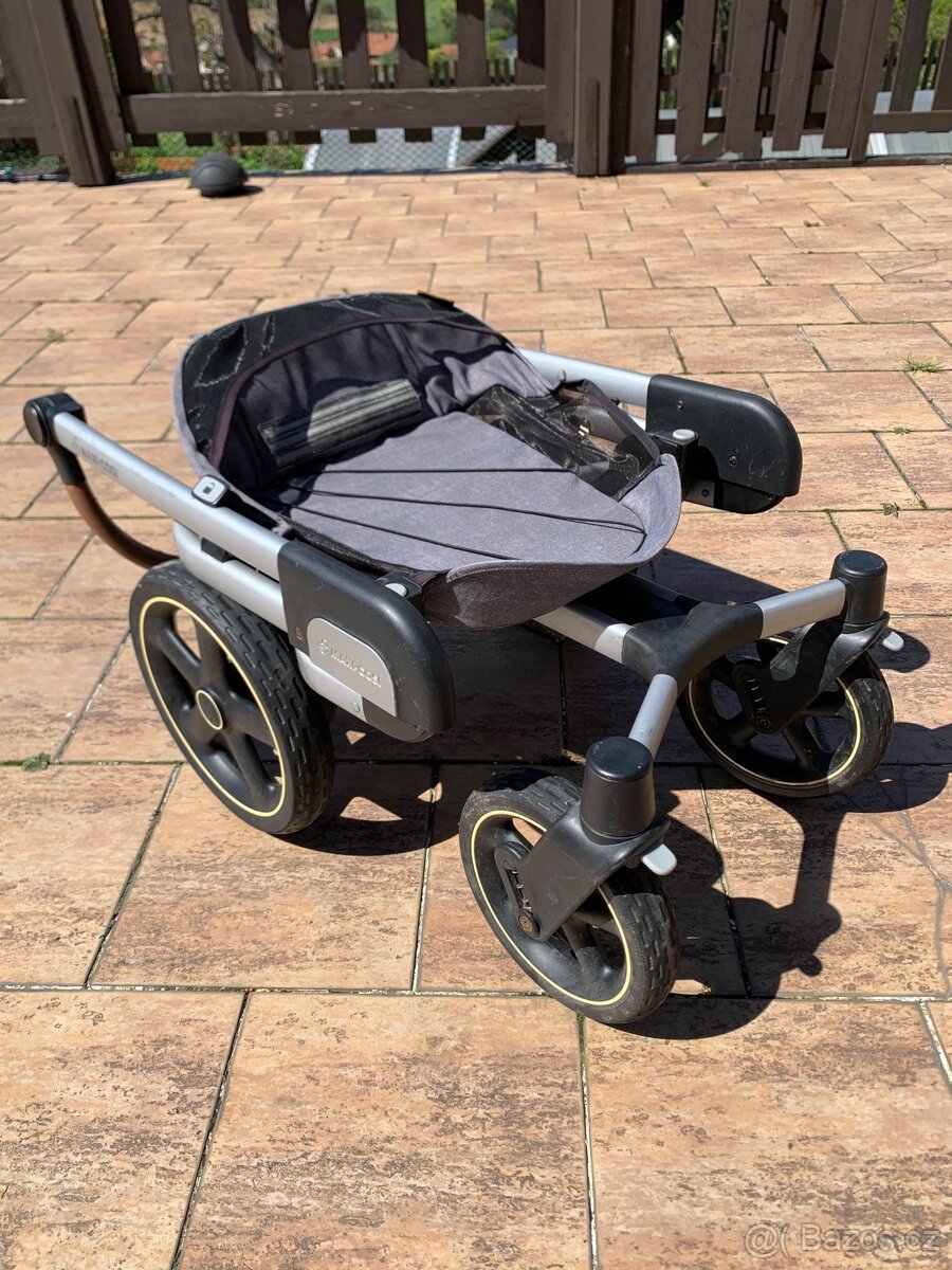 Kočárek Maxi-Cosi Nova 4 Nomad grey - 10