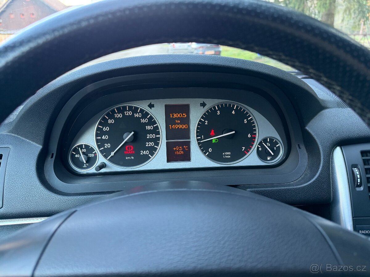 Mercedes Benz B200 - 10