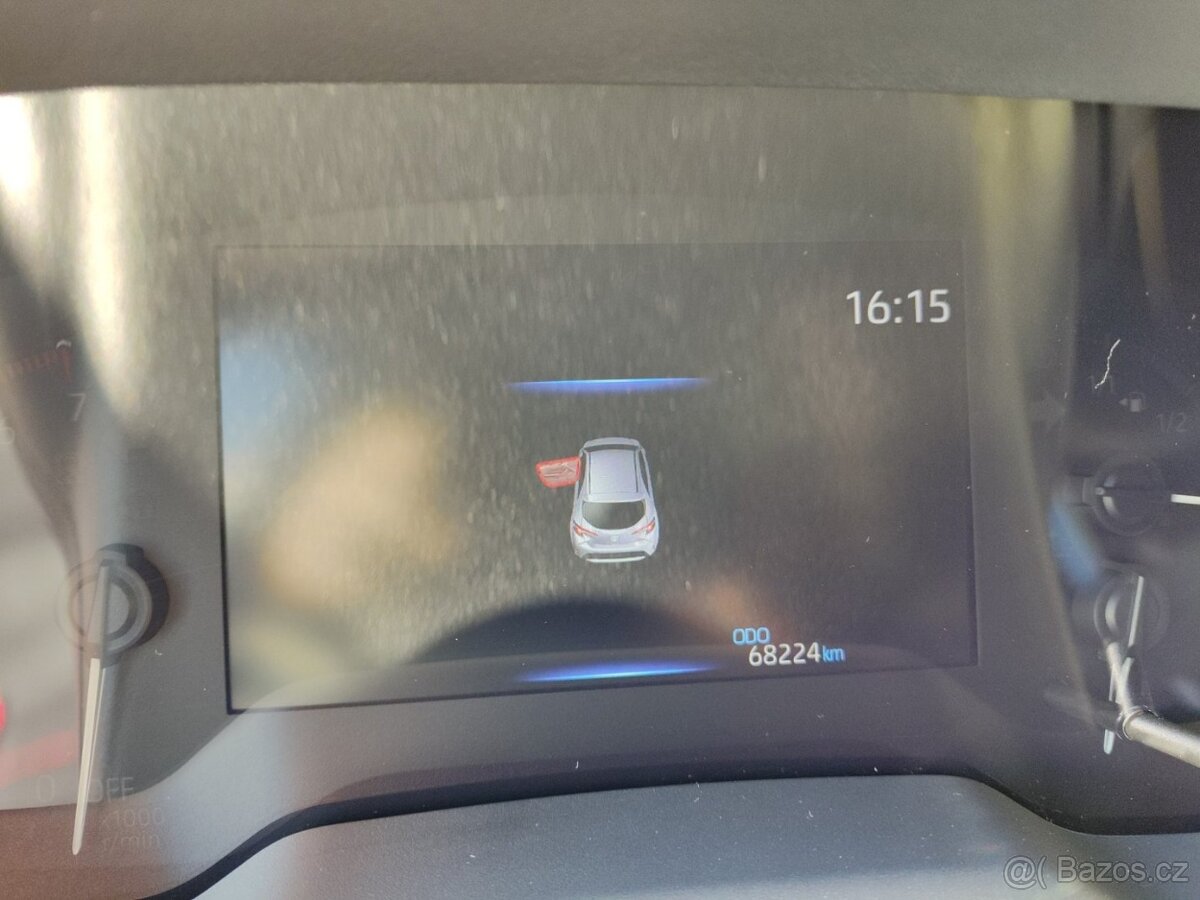 Toyota Corolla 1.8 Hybrid - 10