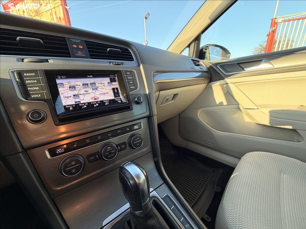 Volkswagen Golf 1.2 TSI 143000km Nova Stk - 10