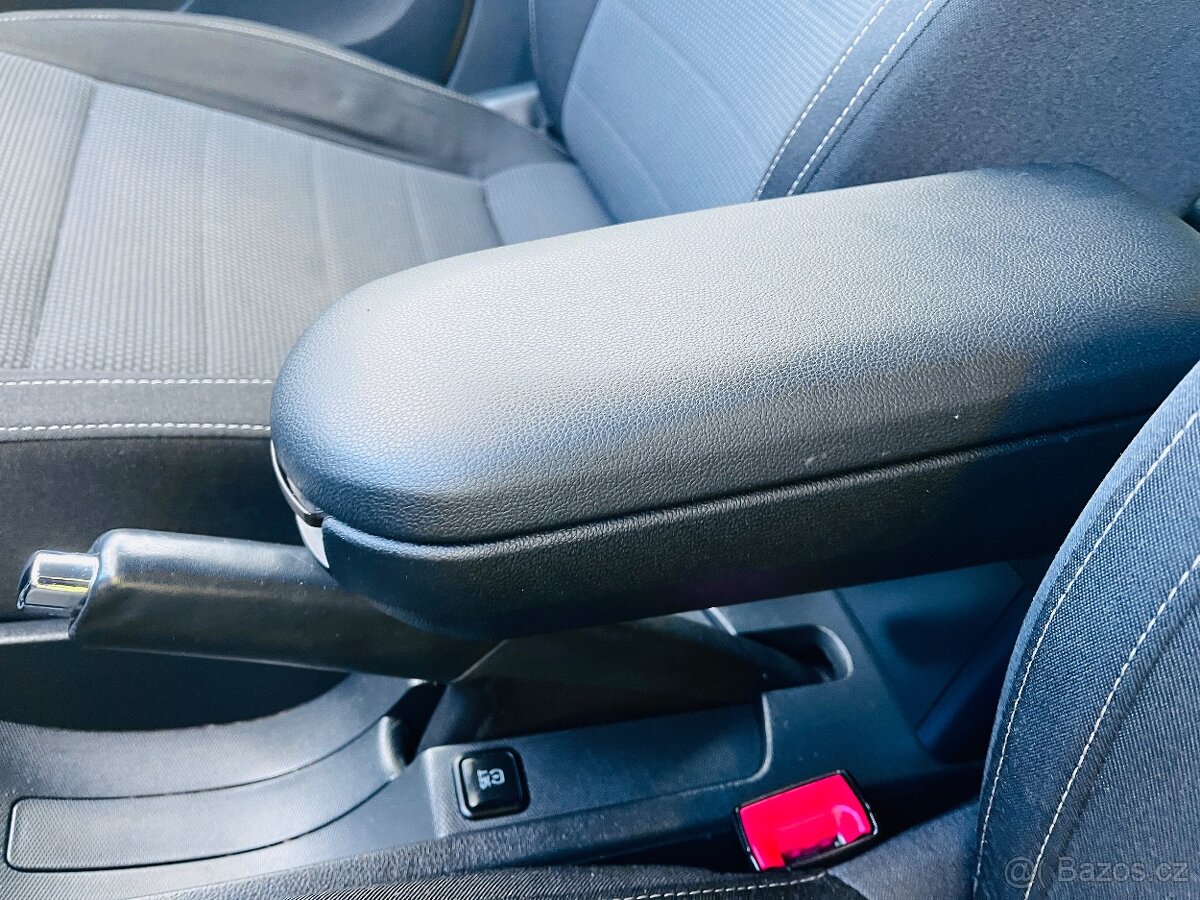 ŠKODA RAPID 1.2 Tsi BENZÍN DIGIKLIMA , ALU KOLA, VYHŘEV SED - 10