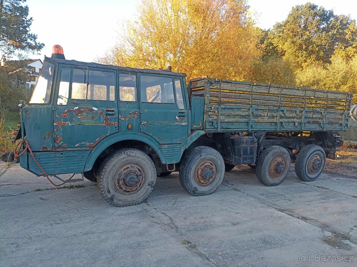 Tatra 813 VT 8x8 k renovaci - 10