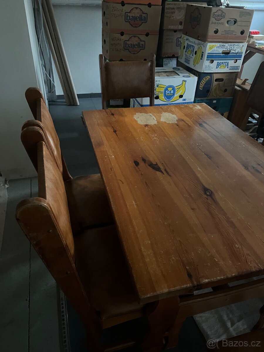 Nabízím dřevěnou jídelní soupravu masiv - 10