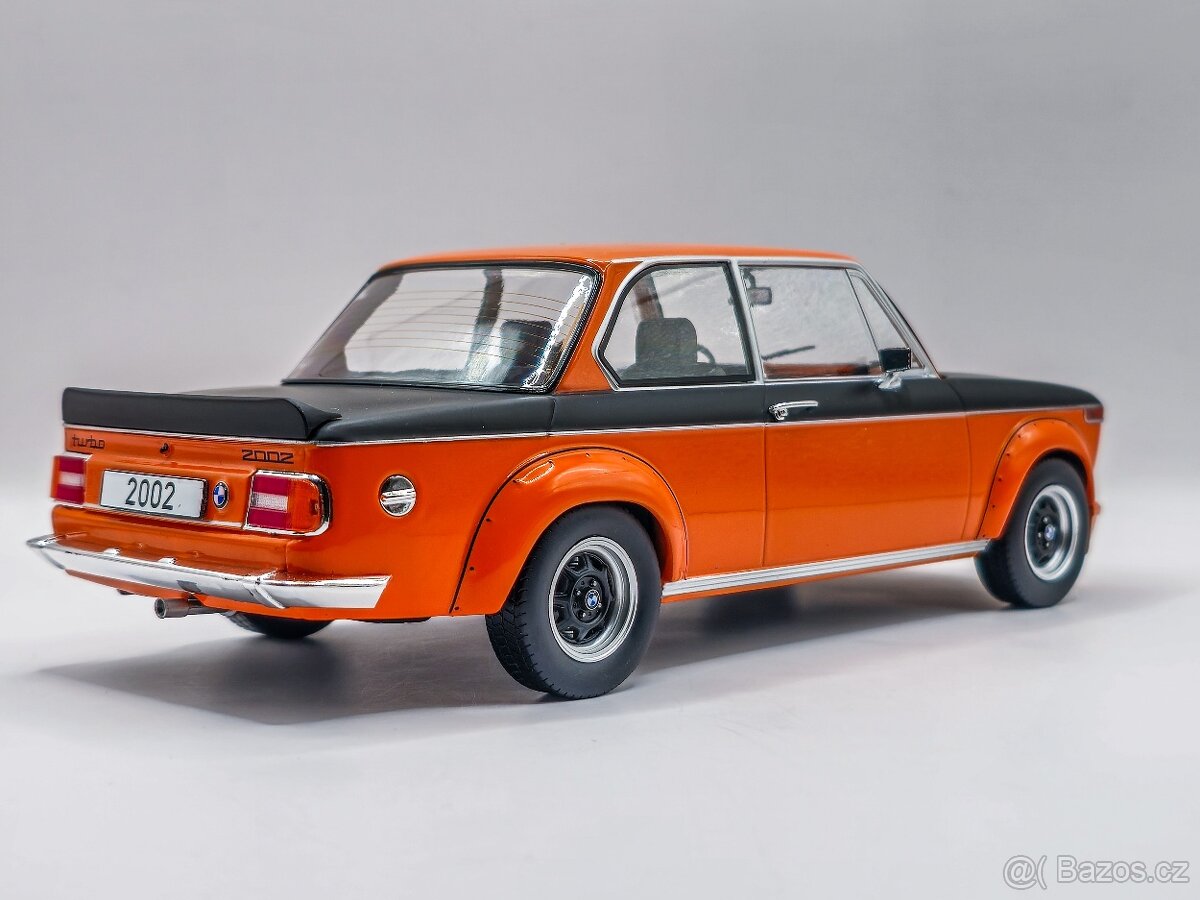 BMW 2002 Turbo 1:18 MCG - 10