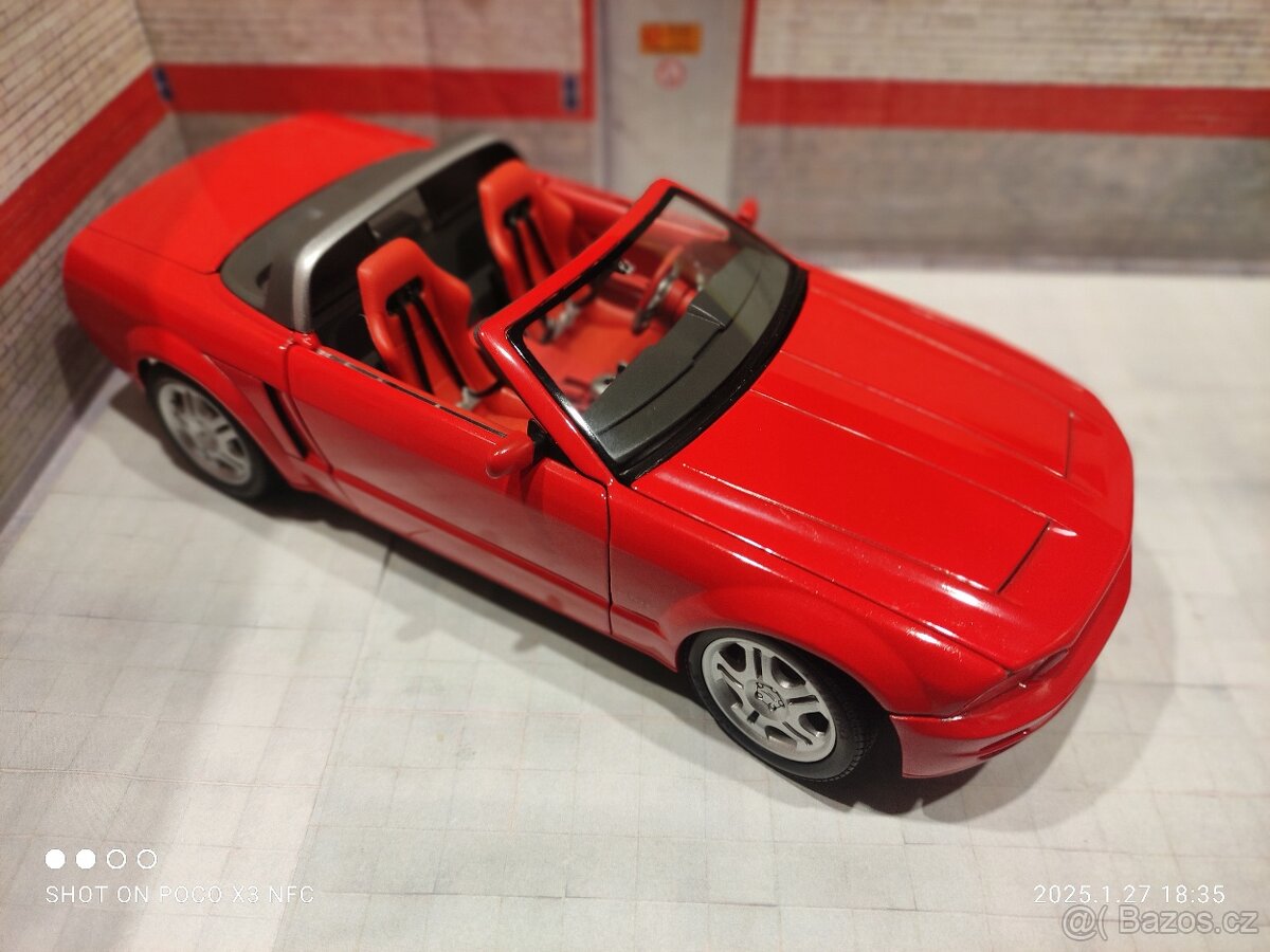 Ford mustang Cabrio 1:18 - 10