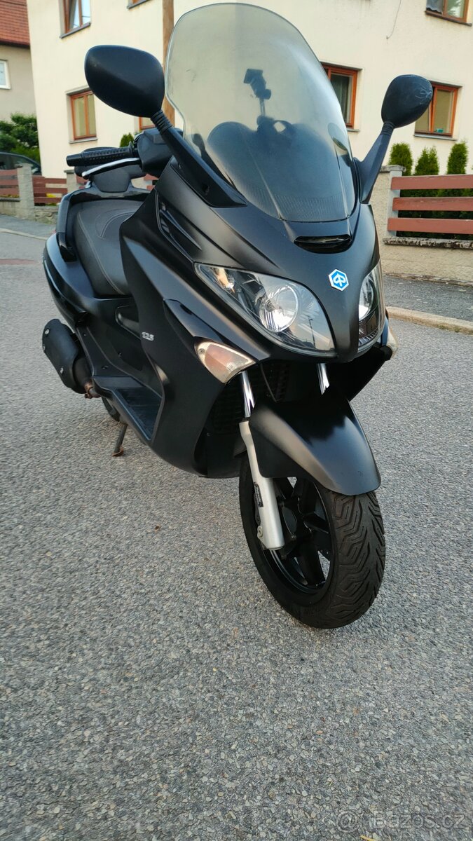 Piaggio Xevo 125 - 10