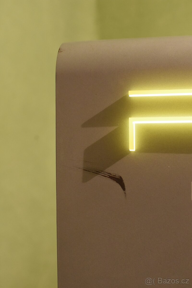 Sony PlayStation Portable (PSP) kiosk - 10