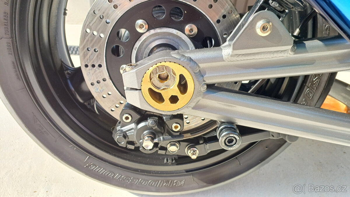 Kawasaki ZRX 1200R - 10