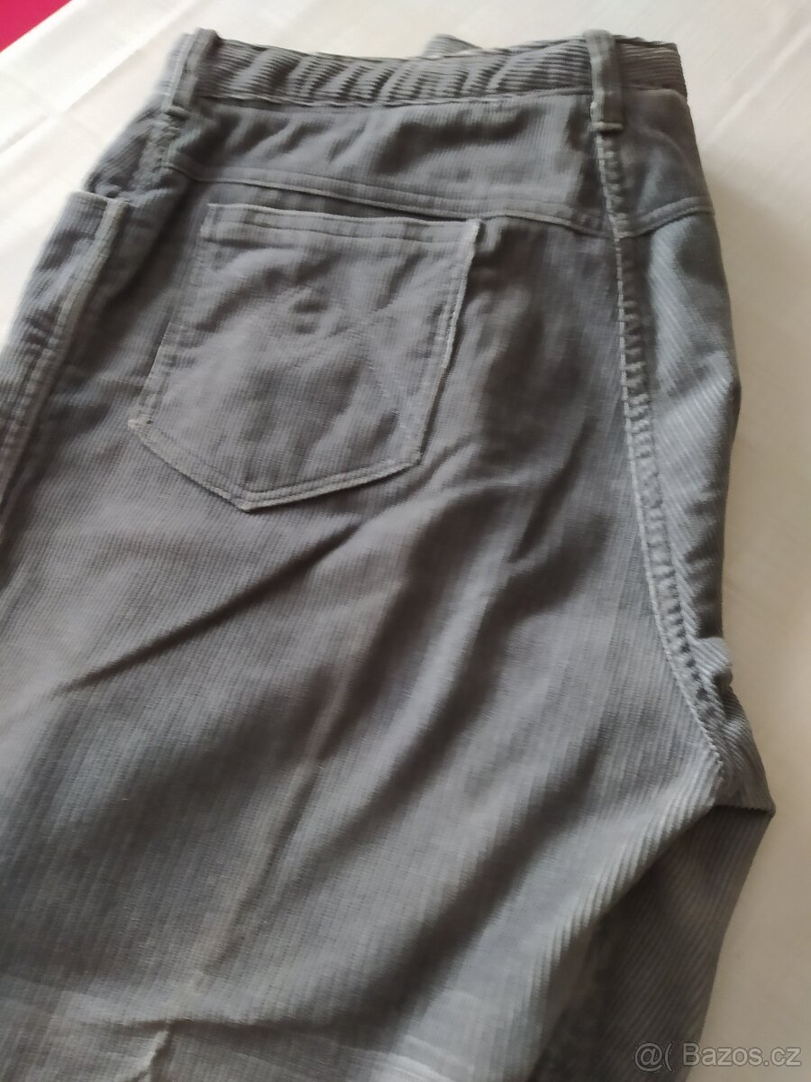 dámské manšestrové kalhoty vel.S, L - 10