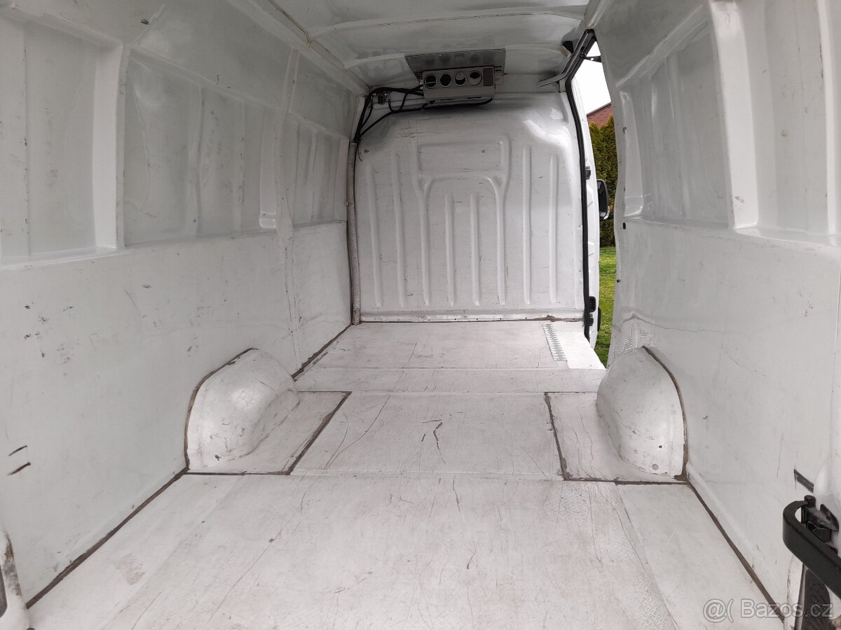Predám Renault Master 2.3dci - 10