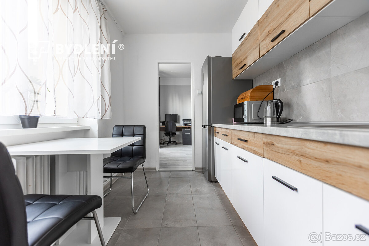 Podnájem kompletně vybaveného bytu 2+1 s lodžií – Teplice, u - 10