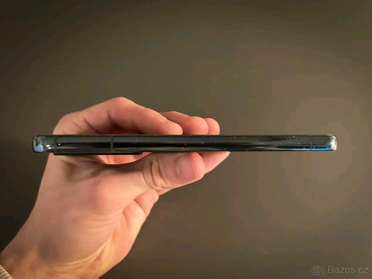 Samsung Galaxy S22 - 10