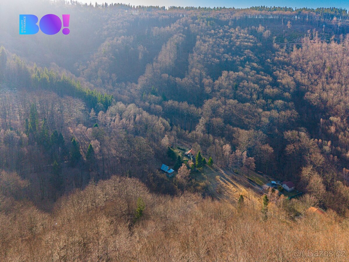 Prodej chaty v Komorní Lhotce - 10