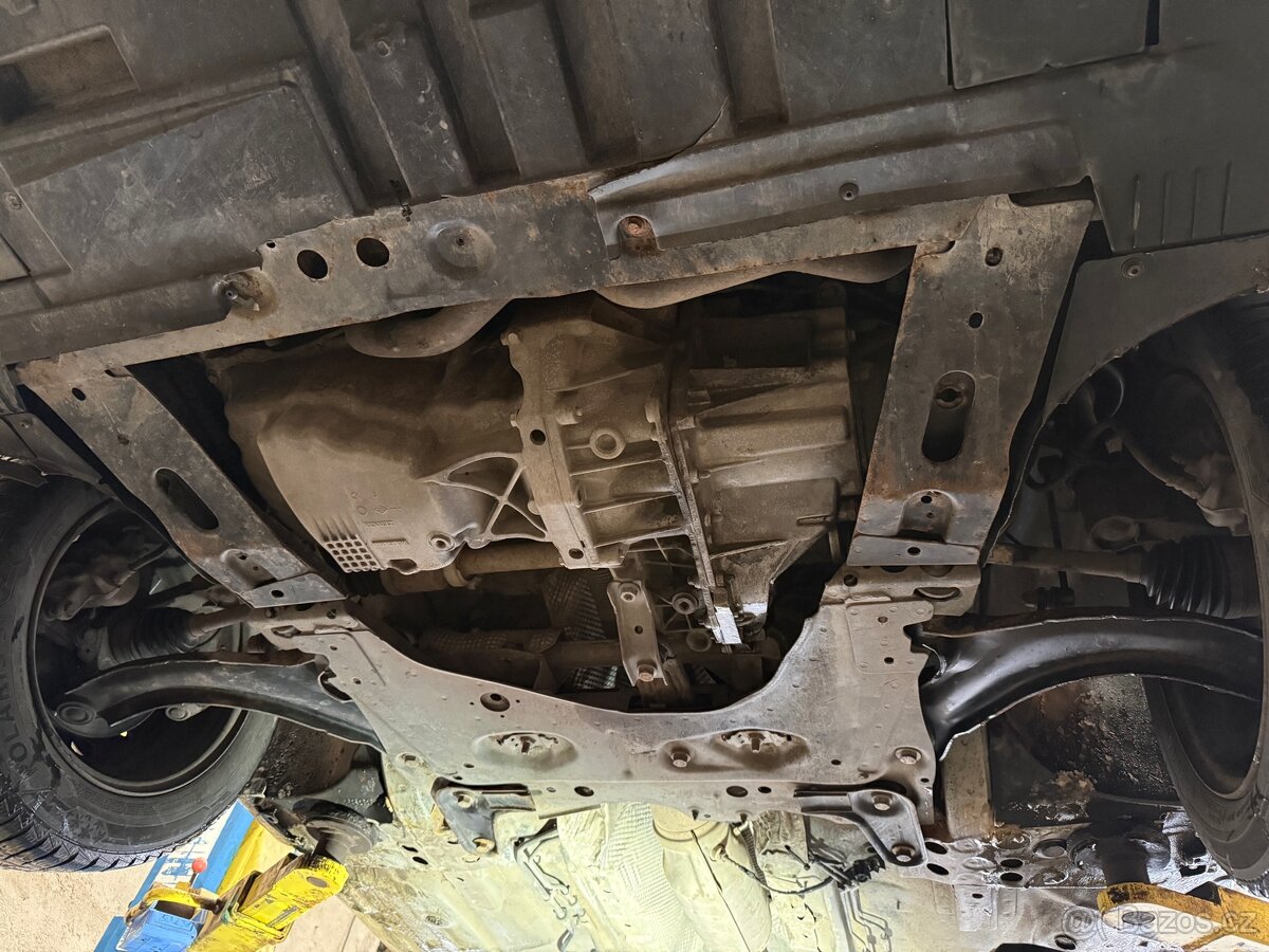 Renault Clio III Sleva 1.5dCi 2012 Tažné AC - 10