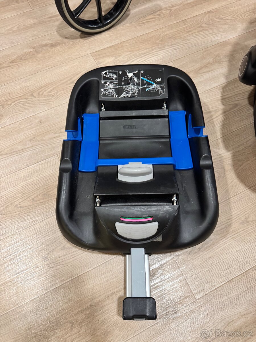Kočárek trojkombinace + isofix - 10