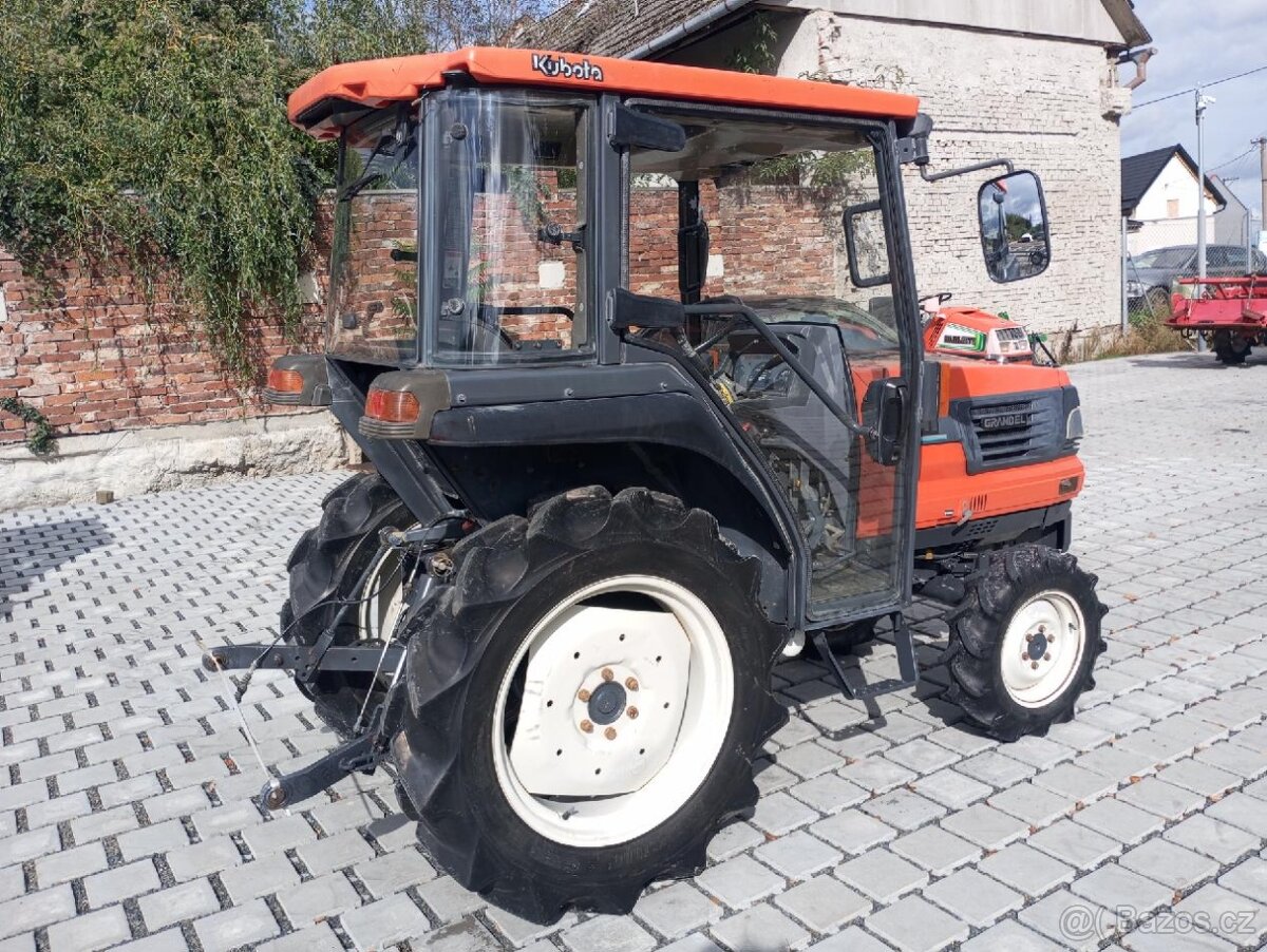 Malotraktor Kubota GL 241 Grandel - 10