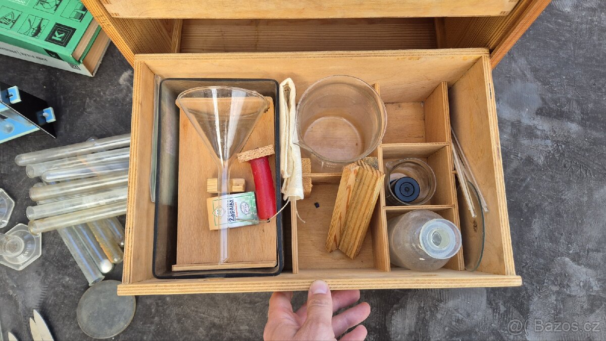 Obrovská Retro školní chemická souprava - 10