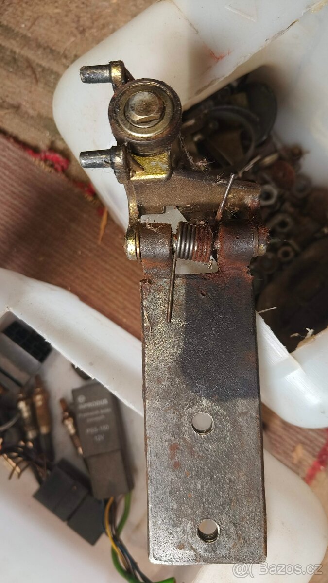 Gaz gazelle díly z vozu - 10