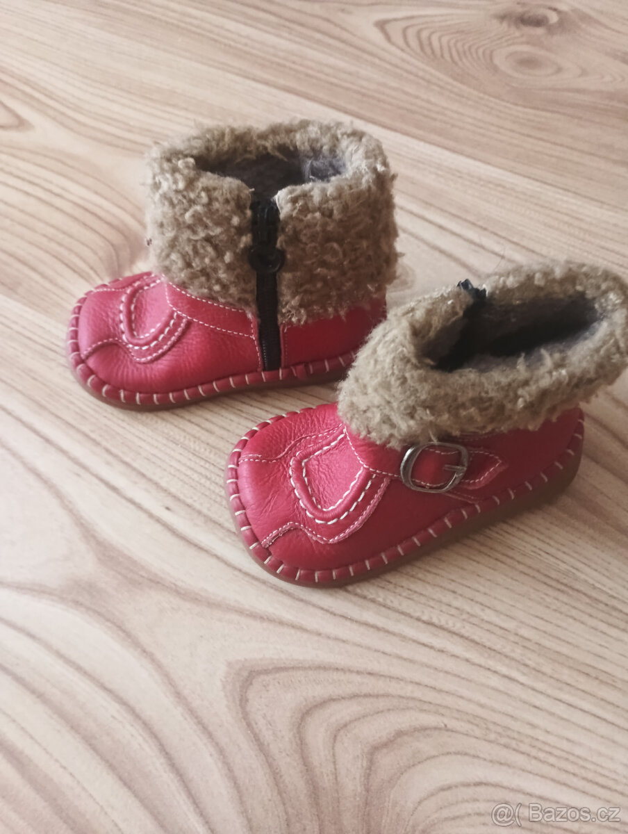 Dívčí holínky a sněhule - 10