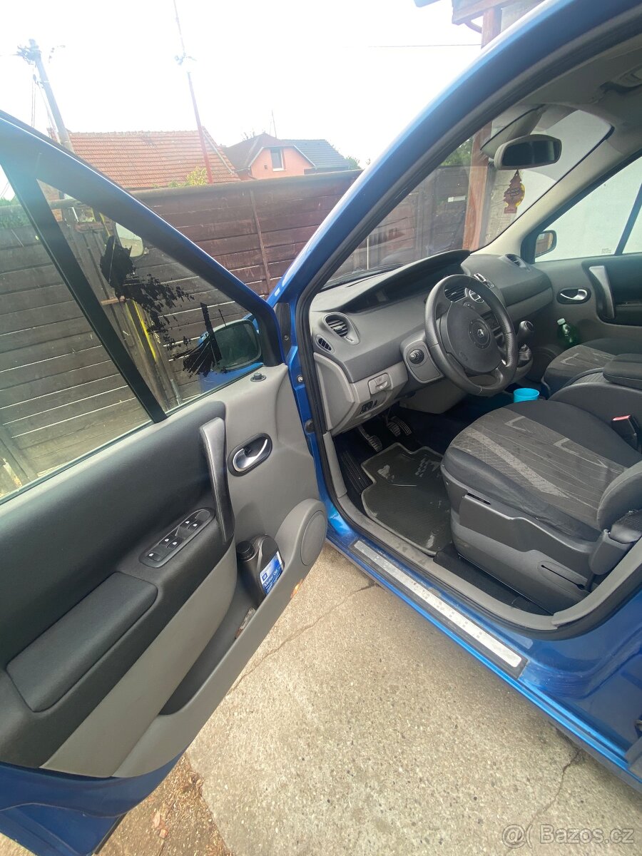Renault Megan Scenic - 10