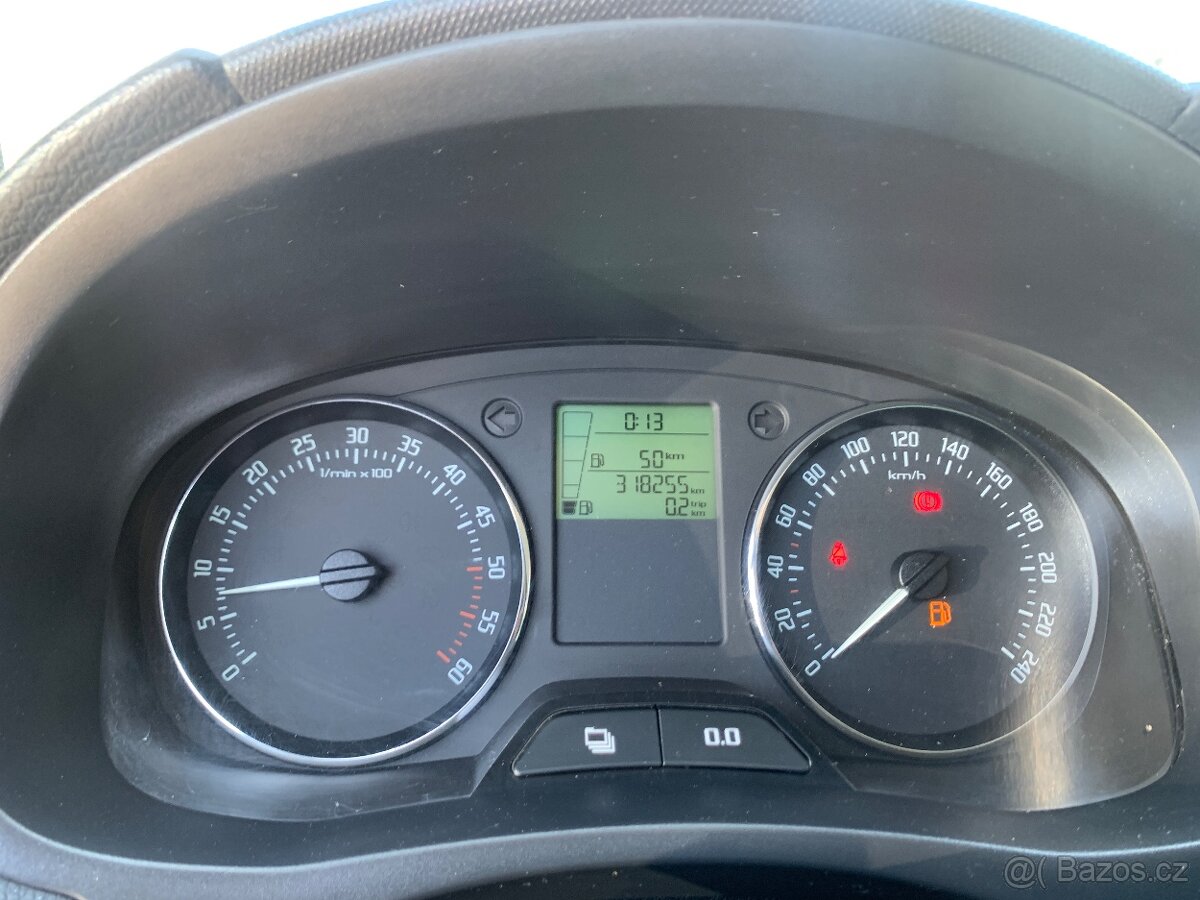 ŠKODA FABIA 1.6 TDI 66KW SCOUT COMBI - 10