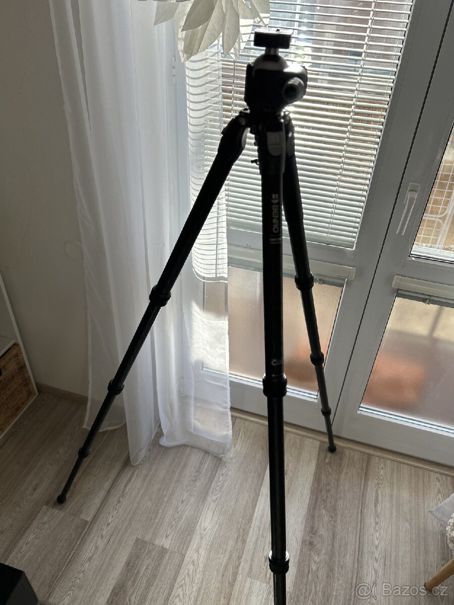 Karbonový stativ Benro Tortoise 34CLV - 10