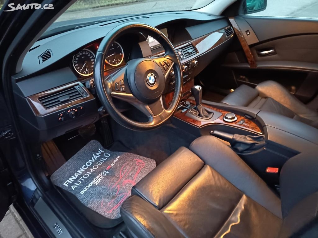 Bmw řada 5 530d Touring 170kw - 10