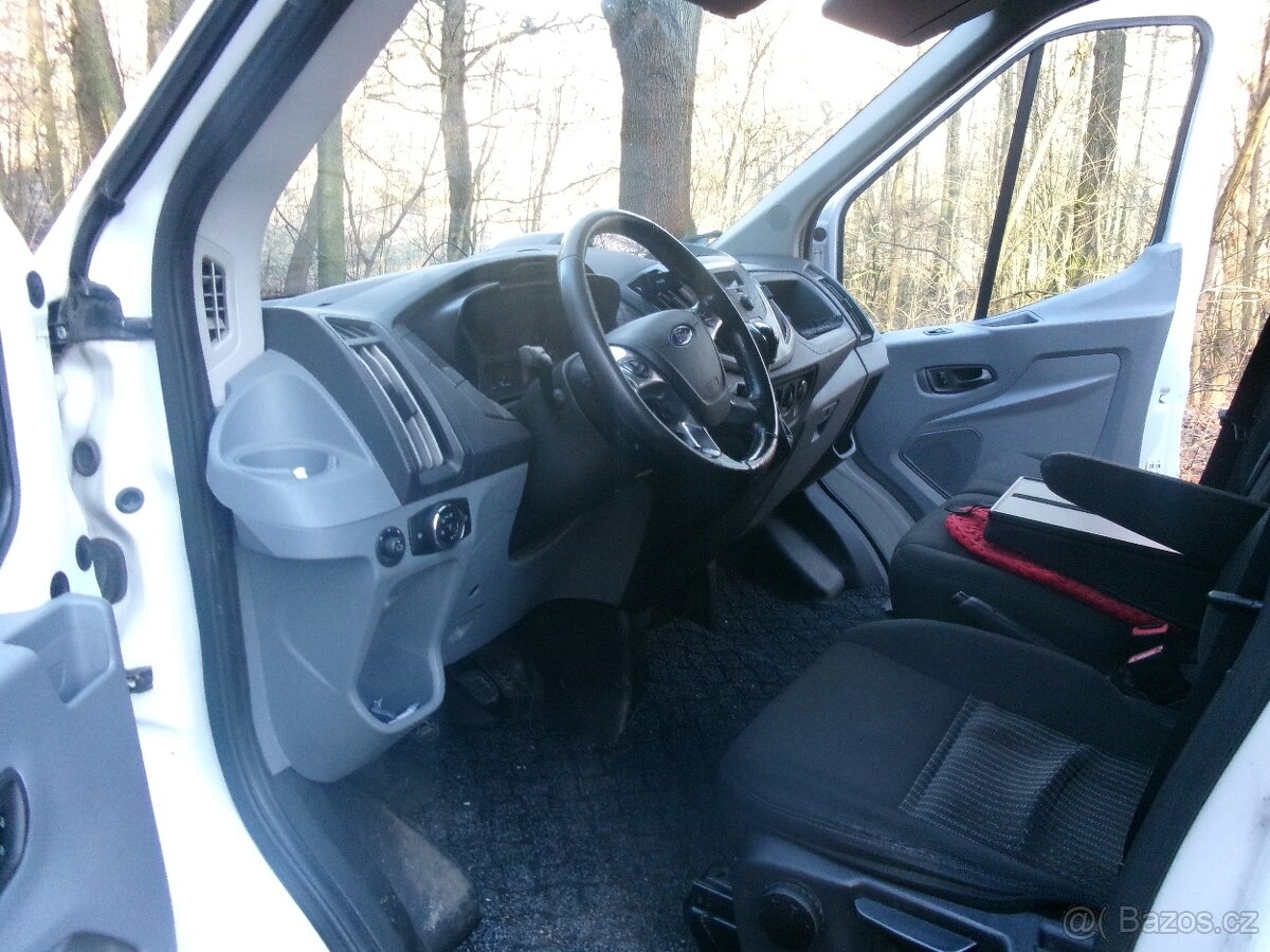 Prodám obytnou dodávku Ford Transit - 10