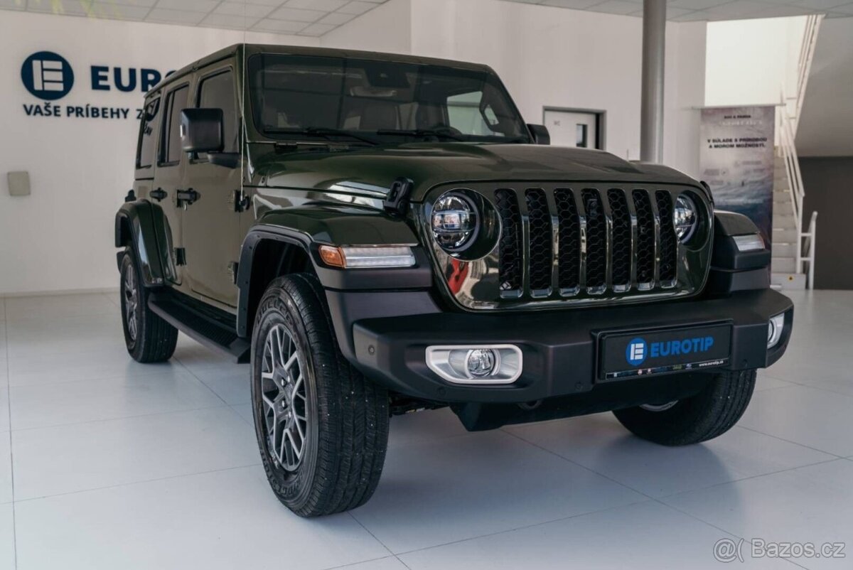 Jeep Wrangler - 10