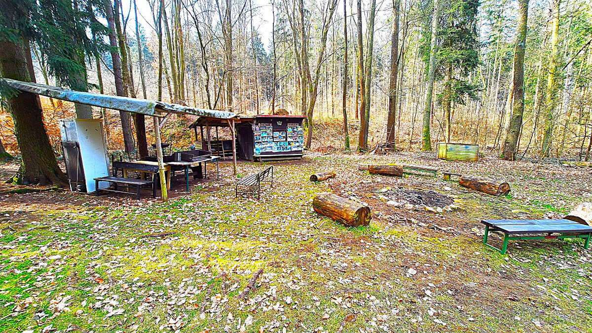 Prodej chaty na Berounsku - 10