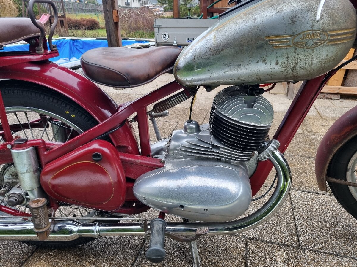 Jawa 350/18 1951 po rekonstrukci + páv 40/b. - 10