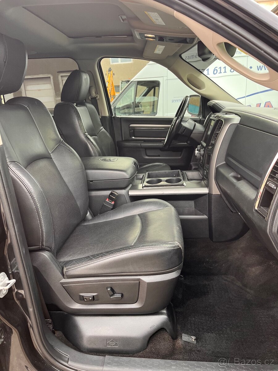 Dodge RAM 1500 Hemi - 10